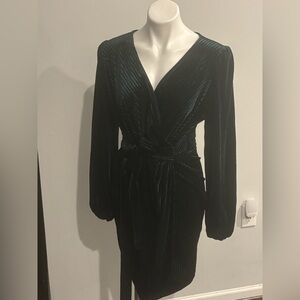 Oten Dark Green Velvety Long Sleeve Dress